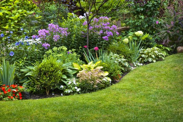 Flower Bed Service in Seminole