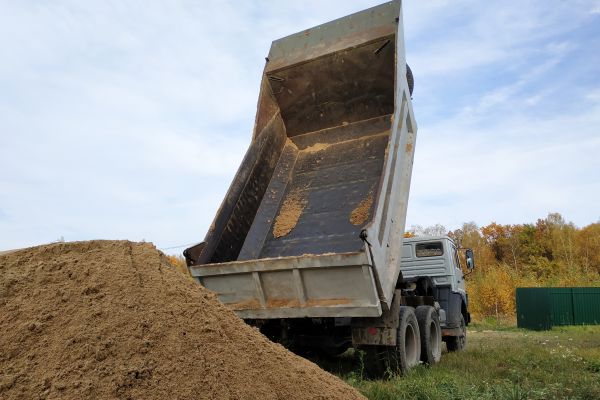 Topsoil Delivery in Seminole