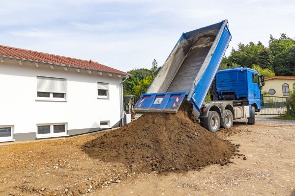 Garden Dirt Delivery in Seminole