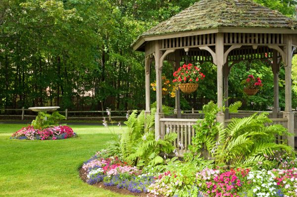 Backyard Landscaping Service in Seminole